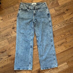 Hollister Low-Rise Baggy Blue Jeans